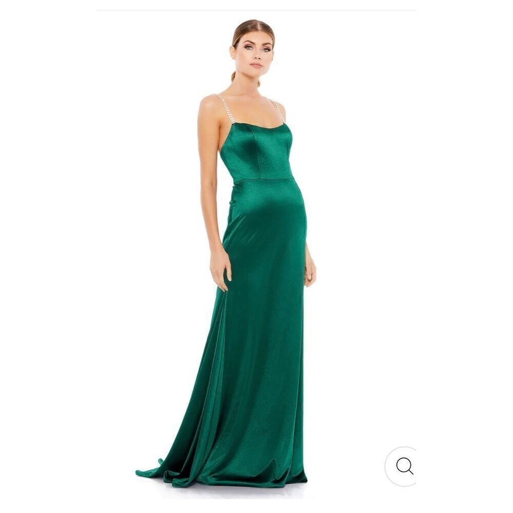 Mac Duggal NWT size 4 Emerald green rhinestone strap trumpet gown style 12428 pr